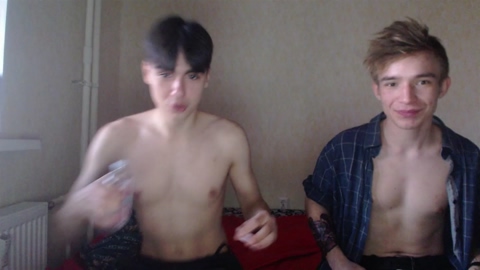 stralght_twinks  09-10-2022